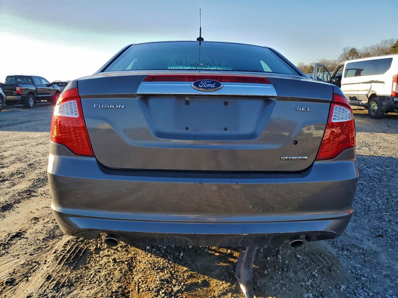 2011 FORD FUSION SEL photo 11