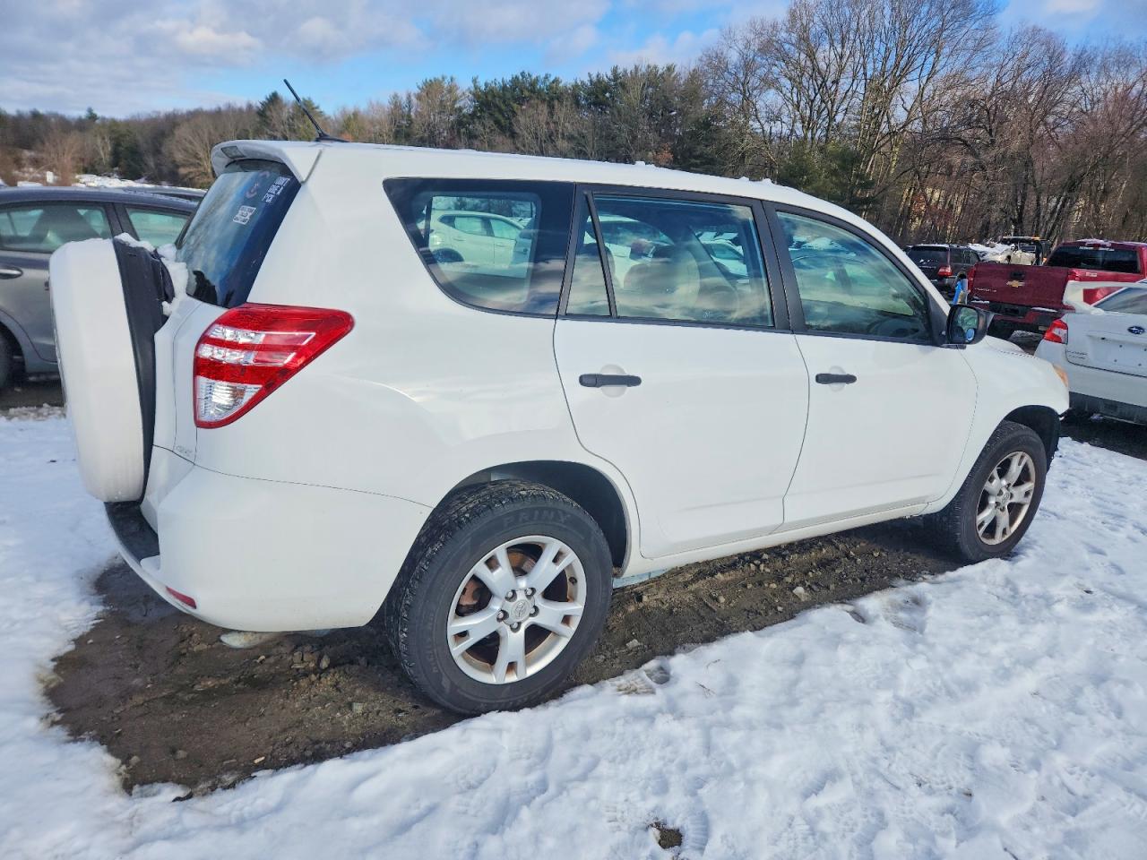 2010 TOYOTA RAV4 photo 3