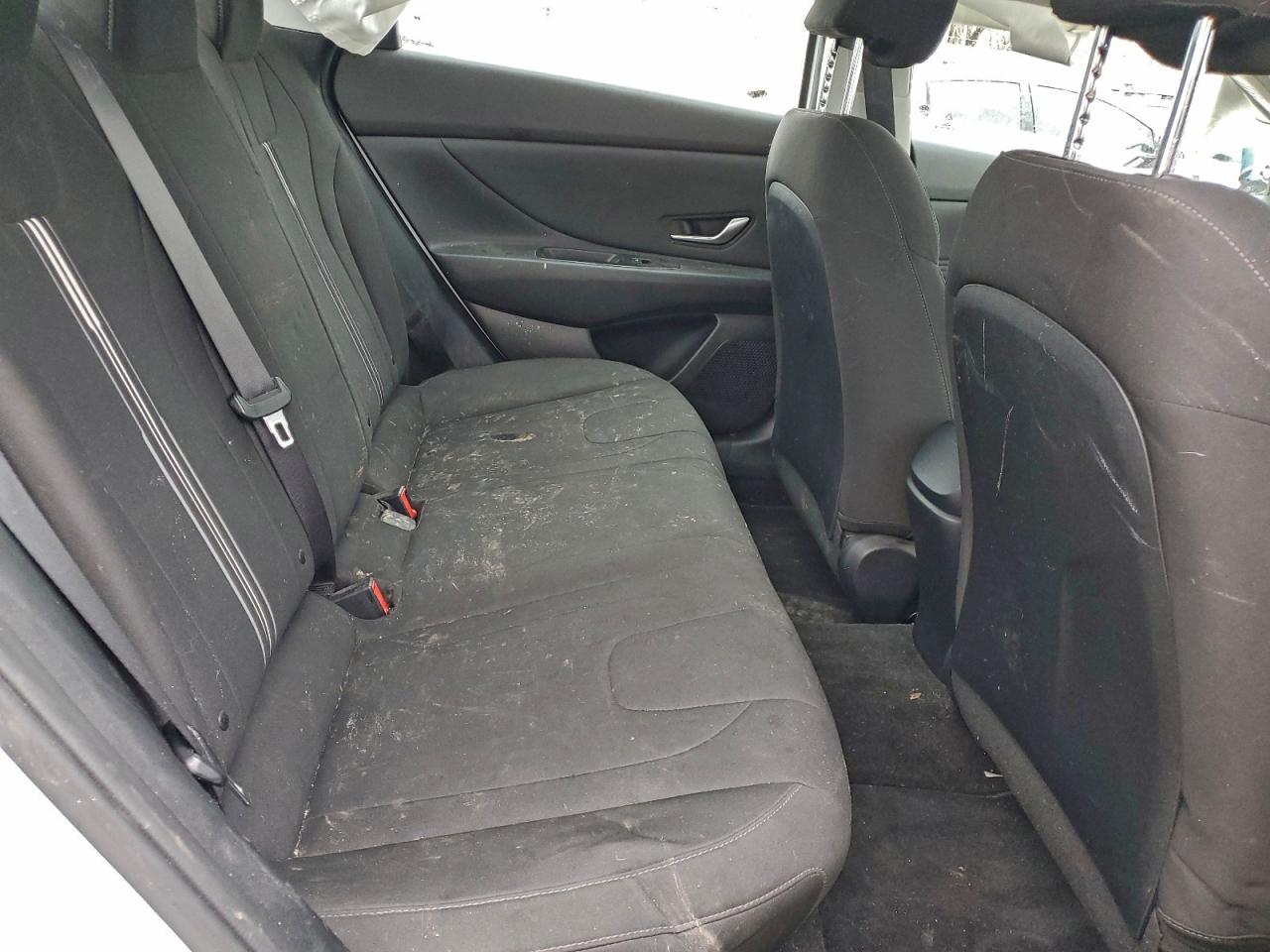 2023 HYUNDAI ELANTRA SEL photo 28