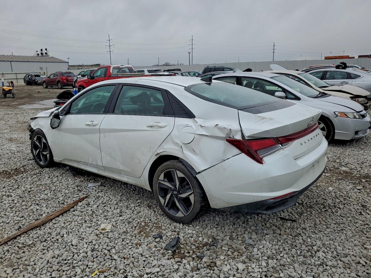 2023 HYUNDAI ELANTRA SEL photo 4