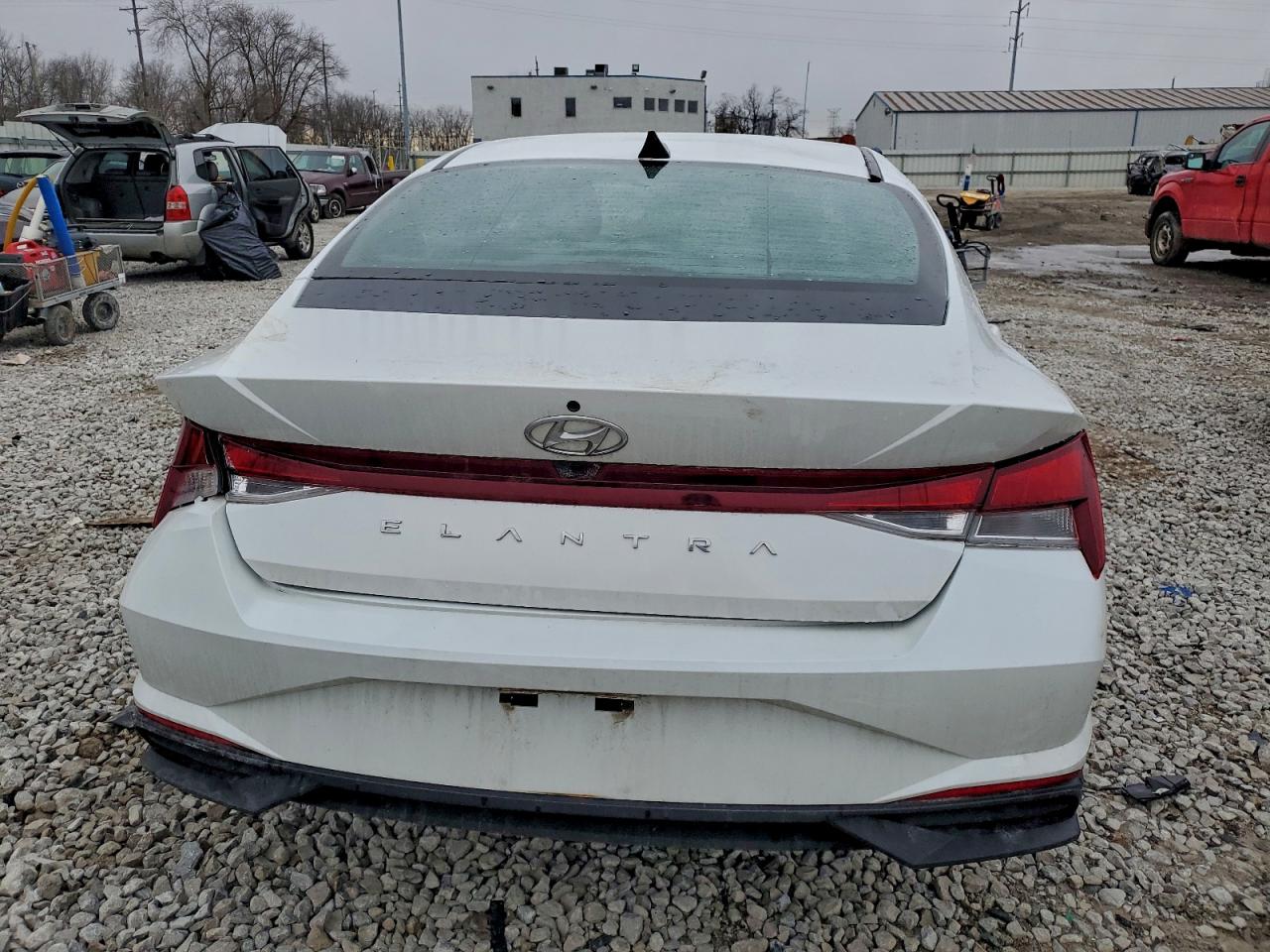 2023 HYUNDAI ELANTRA SEL photo 16