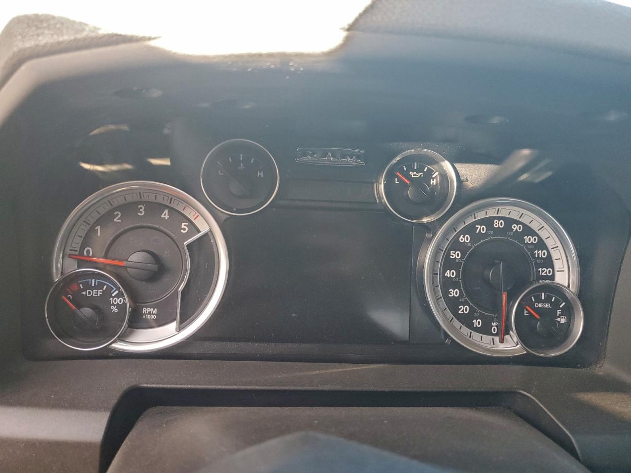 2015 RAM 1500 SLT photo 17