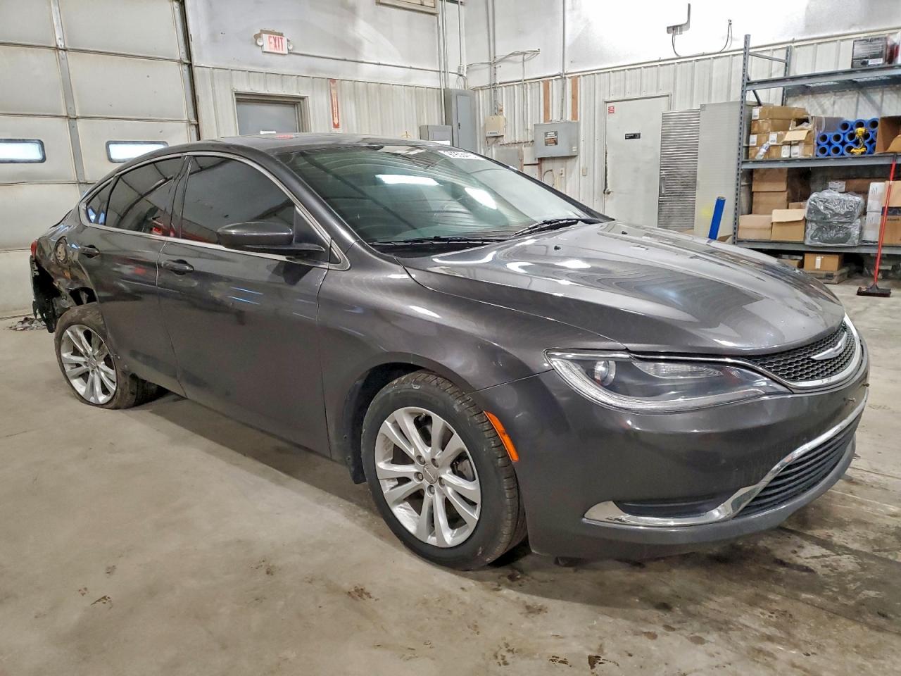2016 CHRYSLER 200 LIMITED photo 4