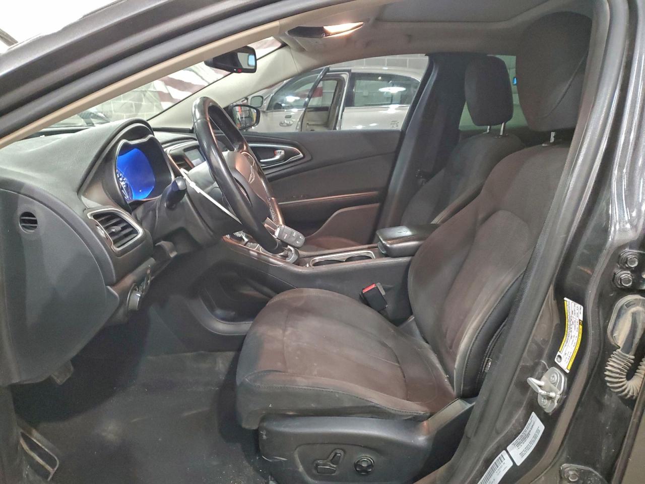 2016 CHRYSLER 200 LIMITED photo 7