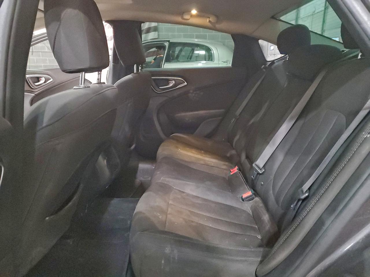 2016 CHRYSLER 200 LIMITED photo 10