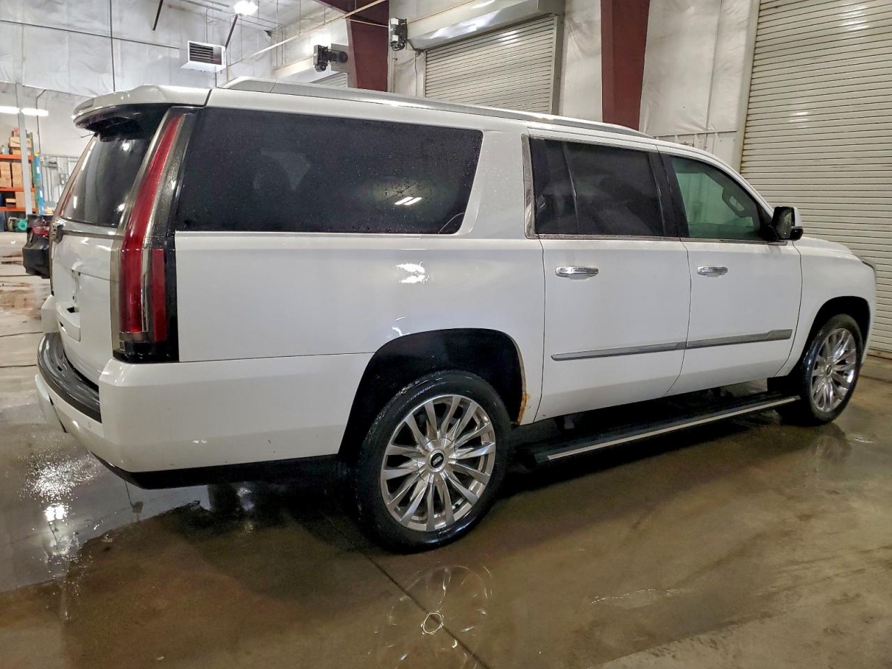 2016 CADILLAC ESCALADE ESV PREMIUM photo 5