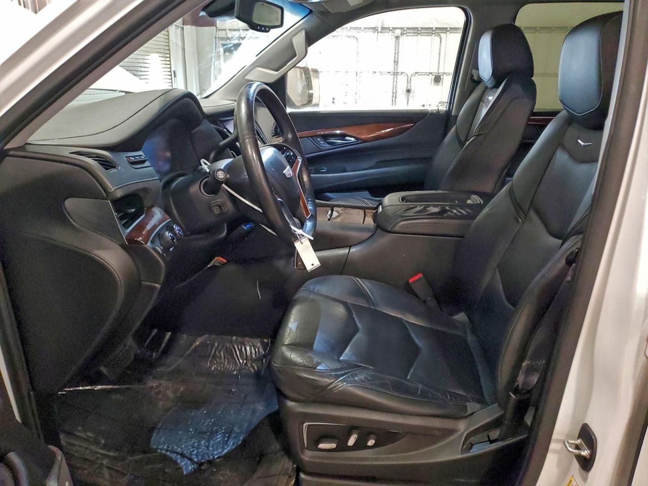 2016 CADILLAC ESCALADE ESV PREMIUM photo 13