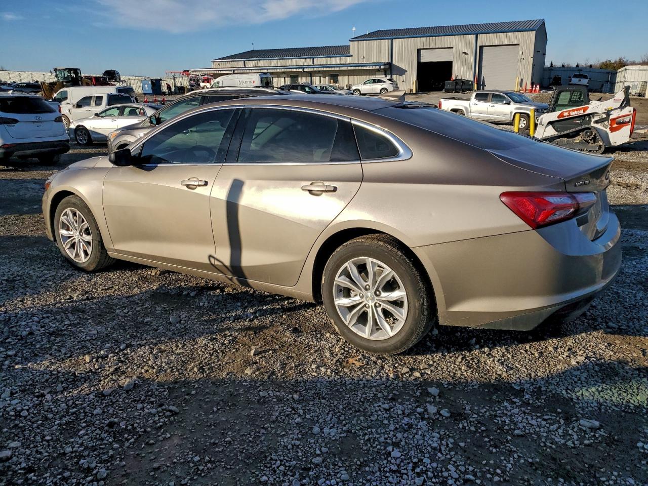 2022 CHEVROLET MALIBU LT photo 3