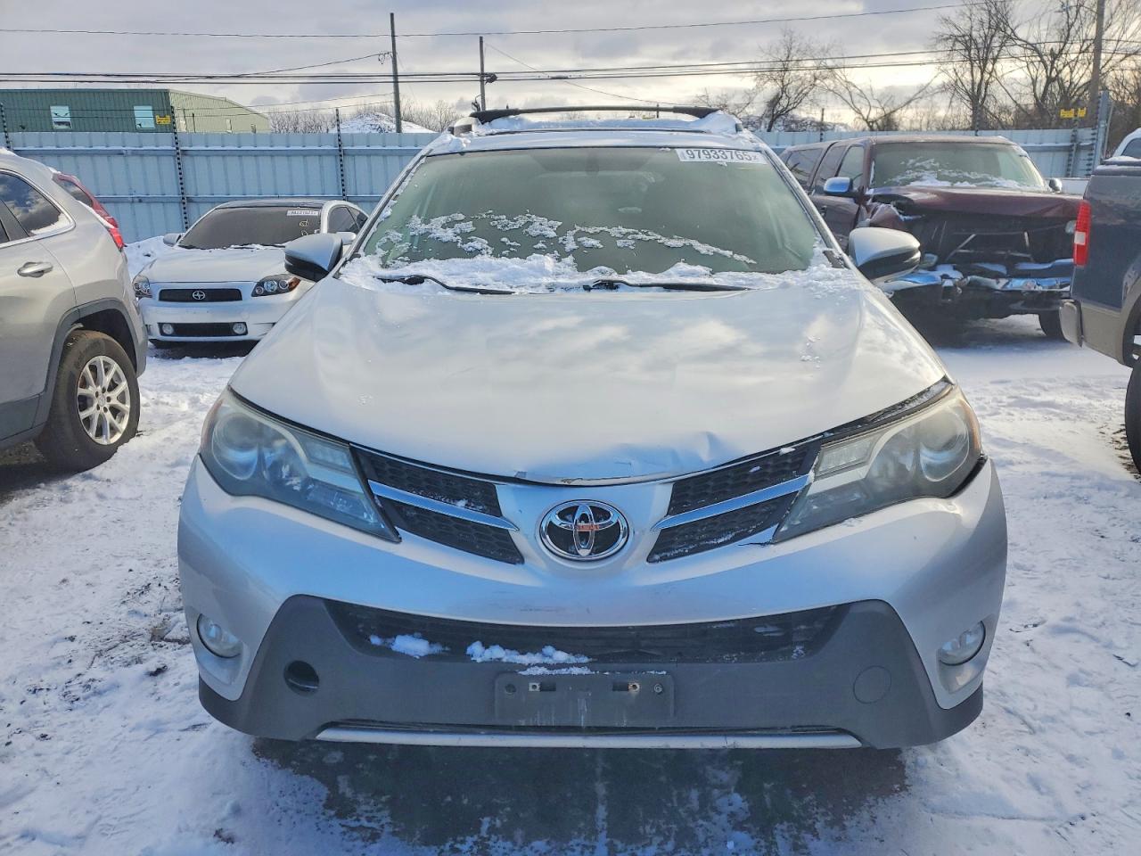 2013 TOYOTA RAV4 XLE photo 5
