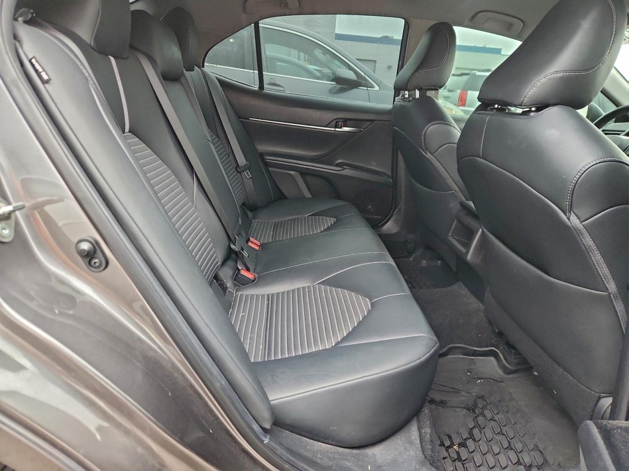 2019 TOYOTA CAMRY L photo 19