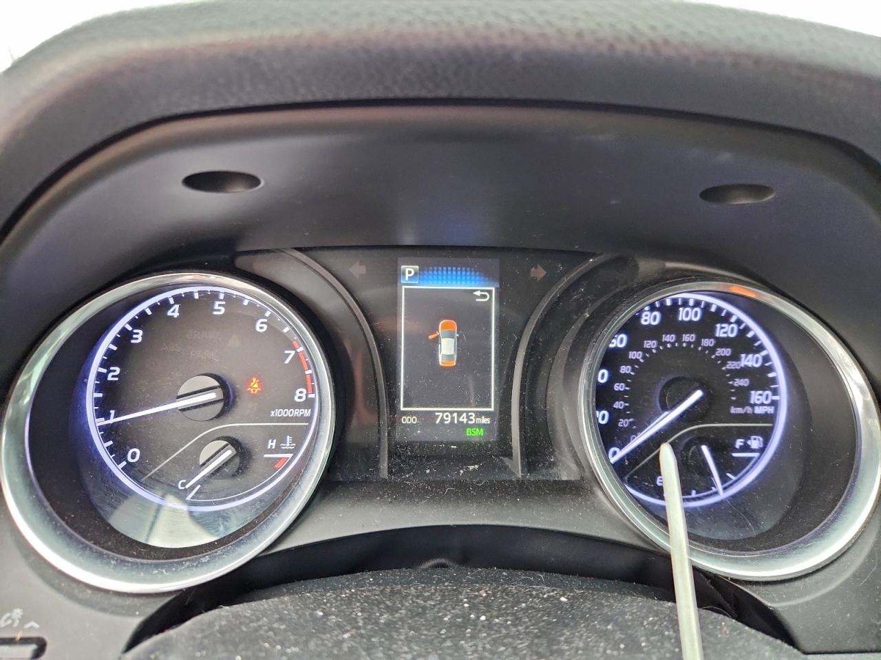 2019 TOYOTA CAMRY L photo 17