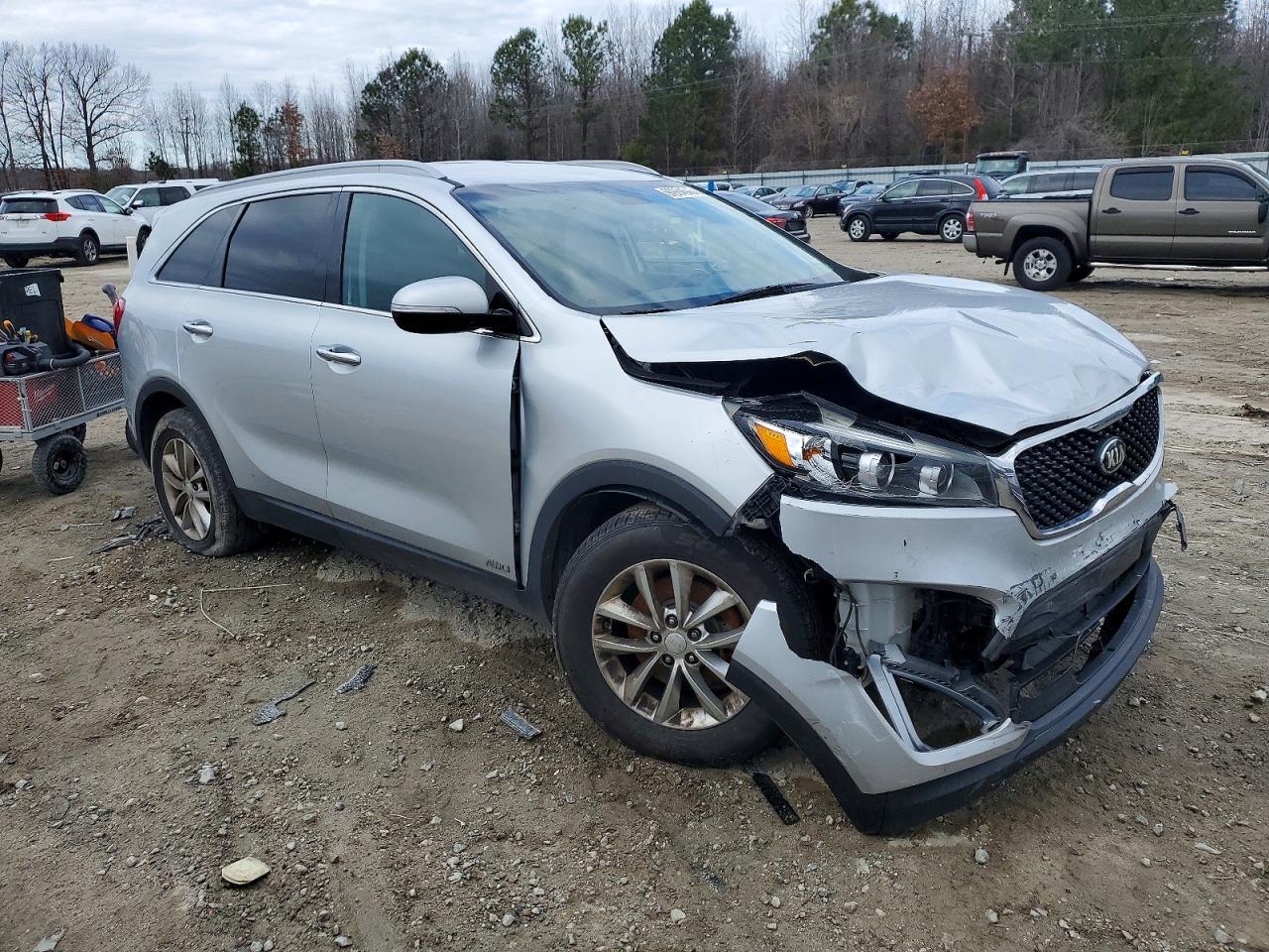 2017 KIA SORENTO LX photo 10