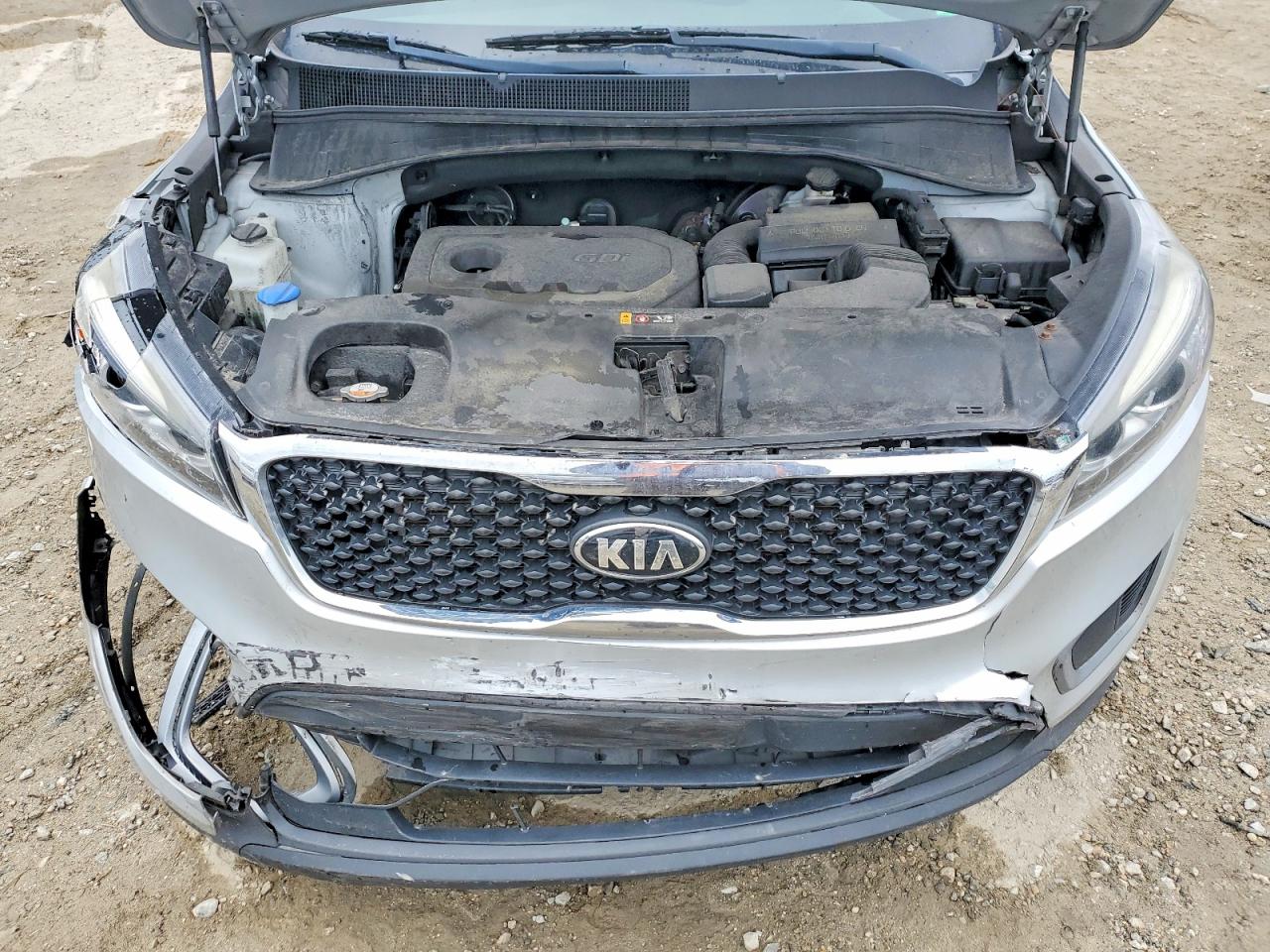 2017 KIA SORENTO LX photo 34