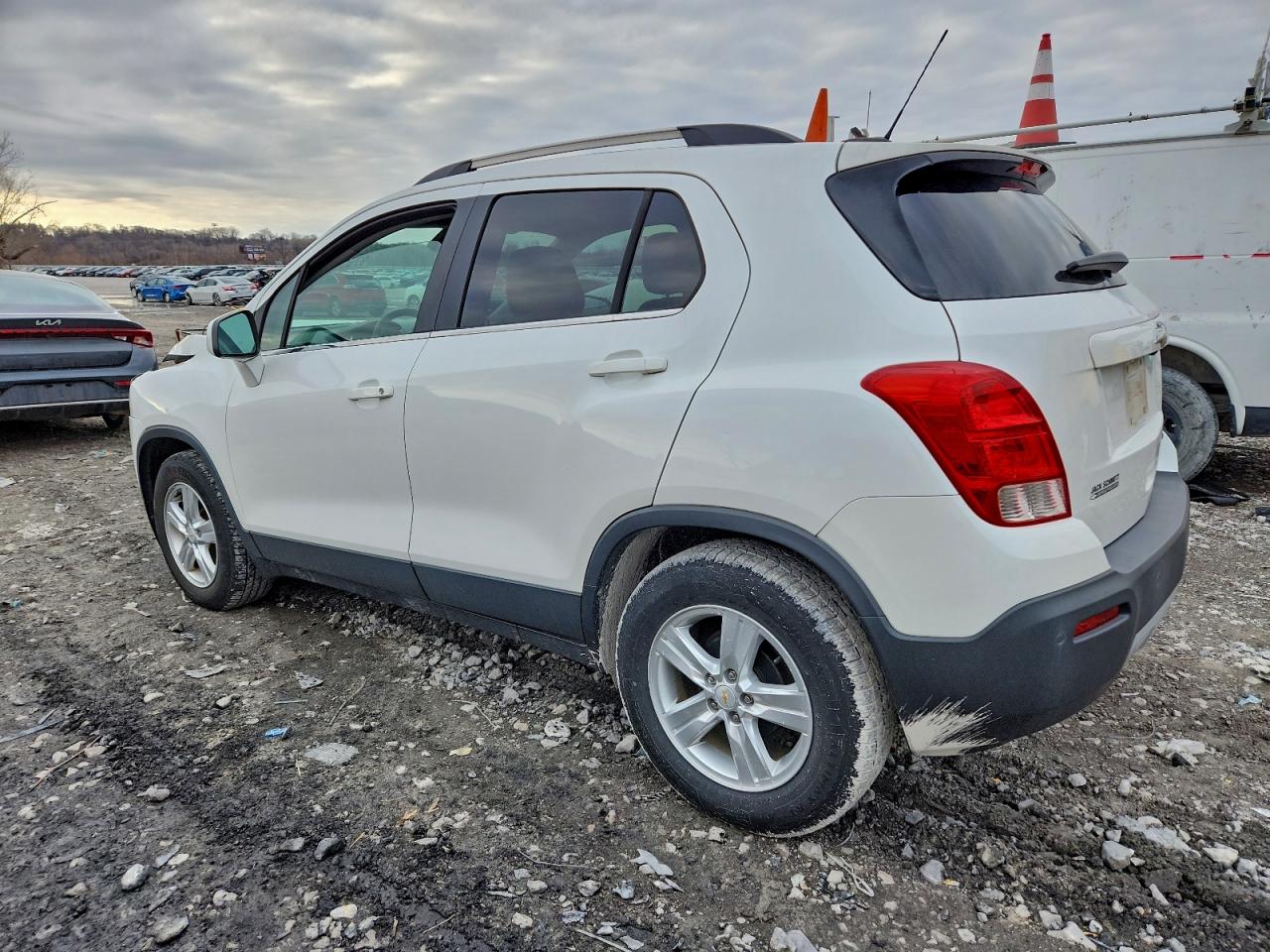 2015 CHEVROLET TRAX 1LT photo 3