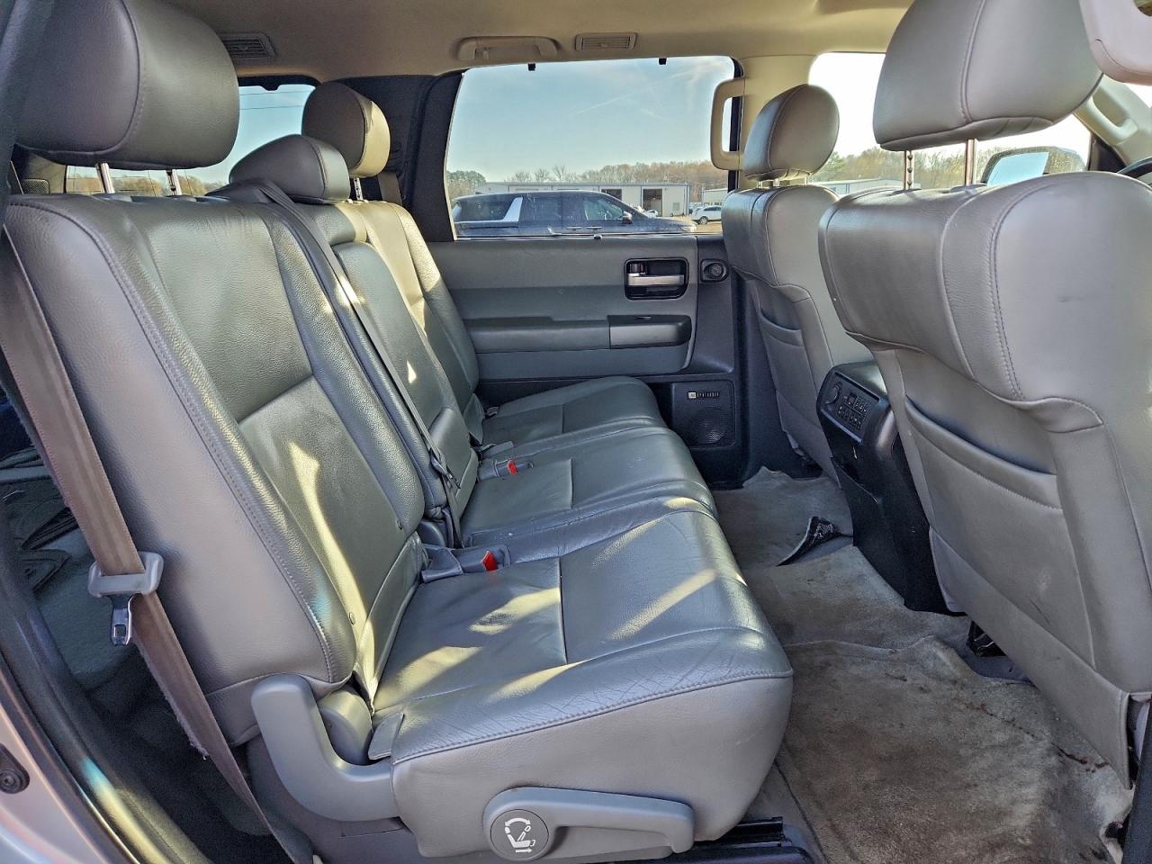 2011 TOYOTA SEQUOIA LIMITED photo 10