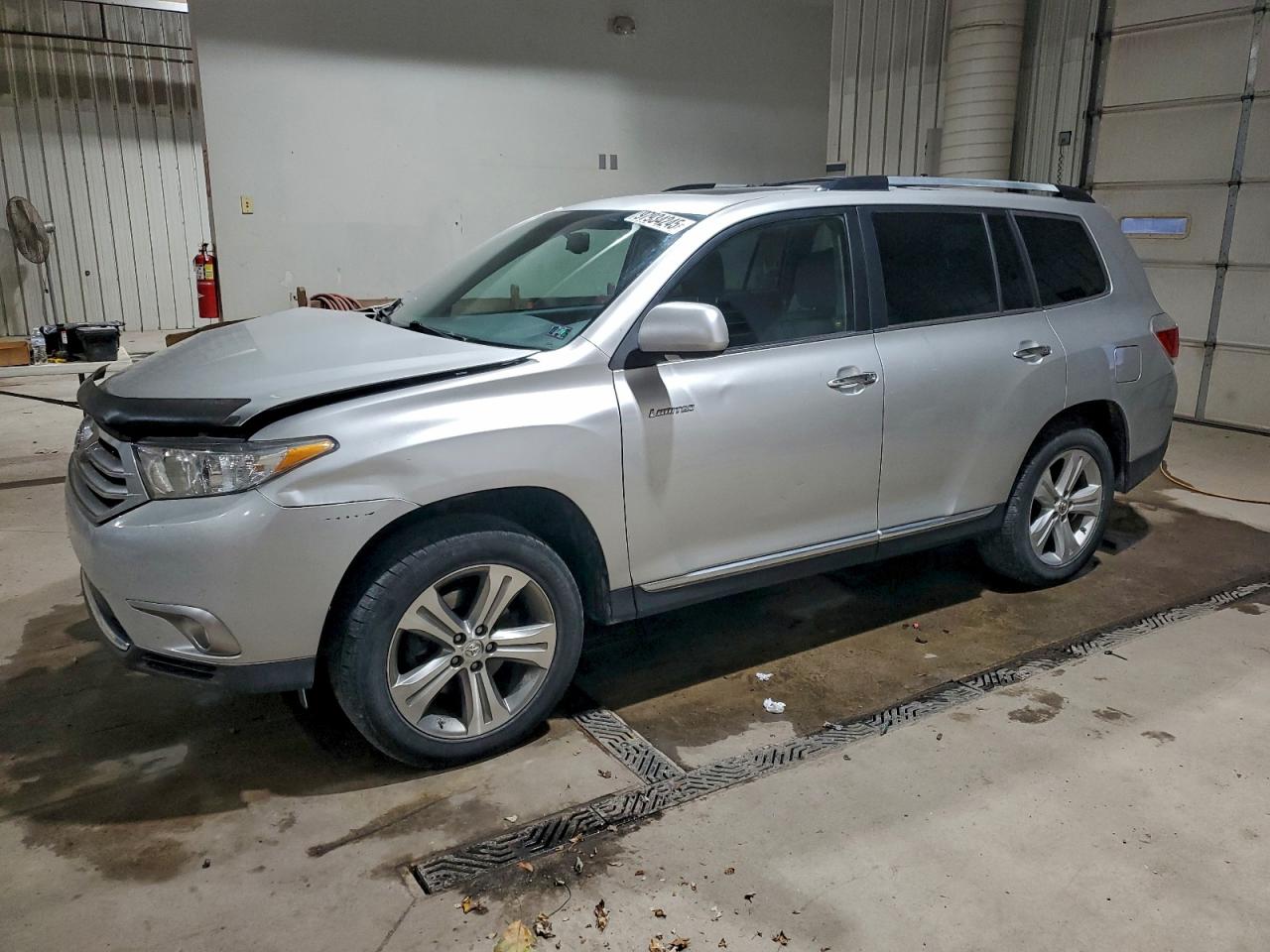 2011 TOYOTA HIGHLANDER