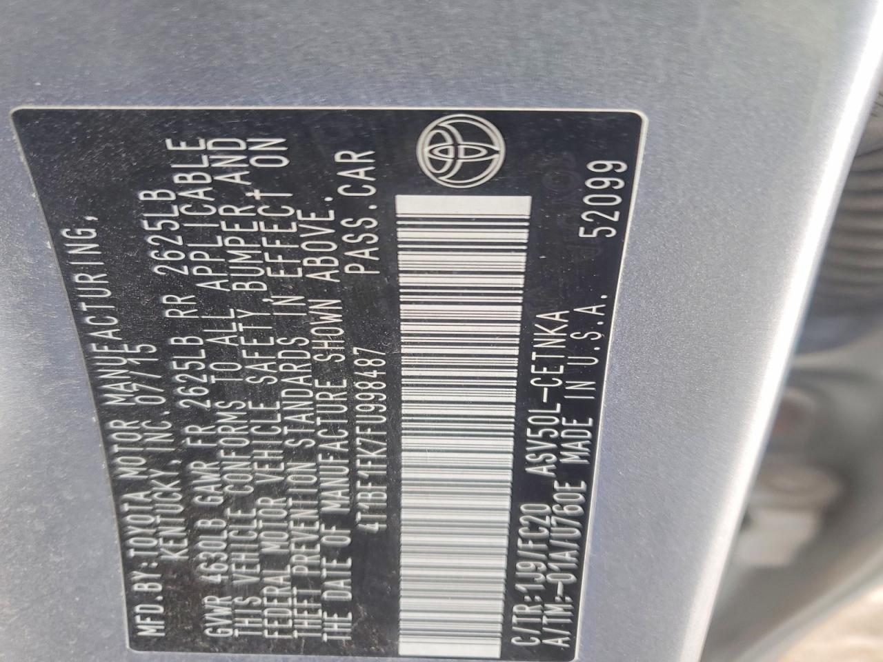 2015 TOYOTA CAMRY LE photo 12