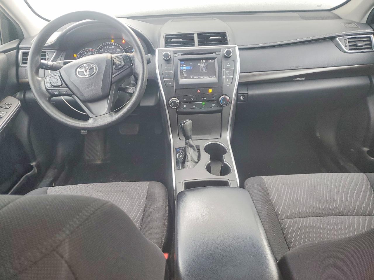 2015 TOYOTA CAMRY LE photo 8