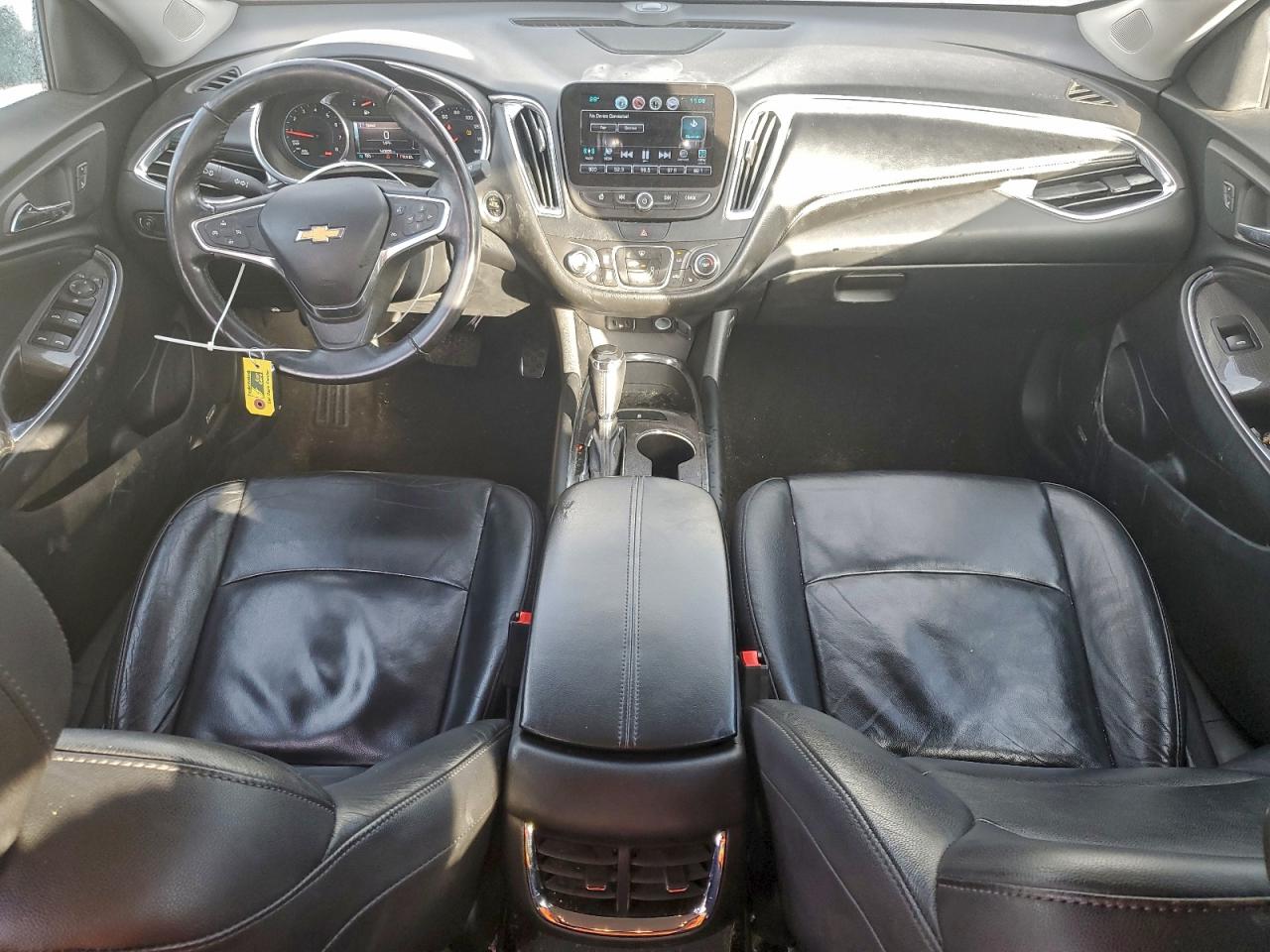 2017 CHEVROLET MALIBU LT photo 8