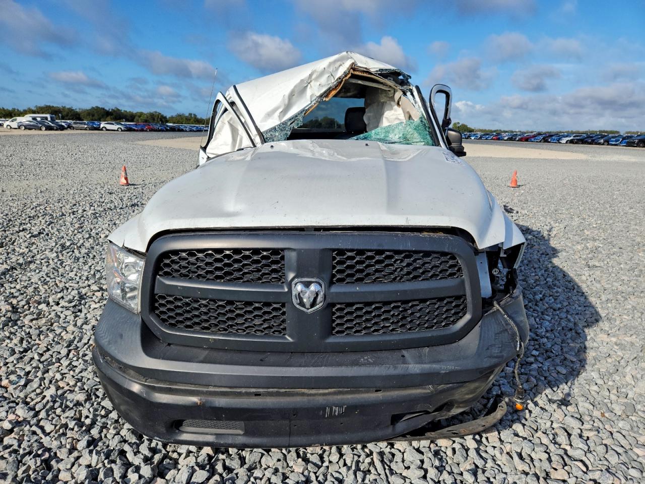 2023 RAM 1500 CLASSIC TRADESMAN photo 5