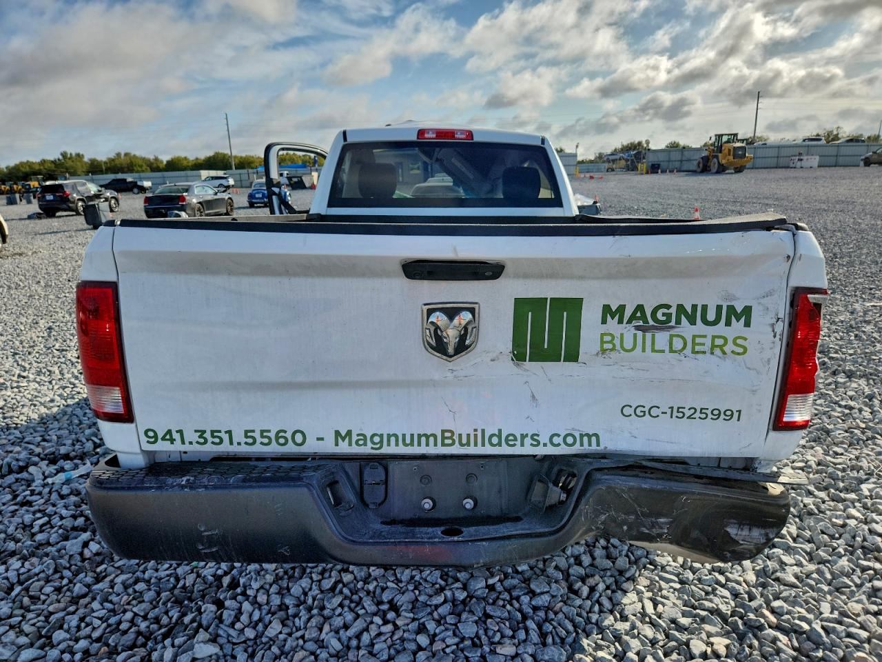 2023 RAM 1500 CLASSIC TRADESMAN photo 6