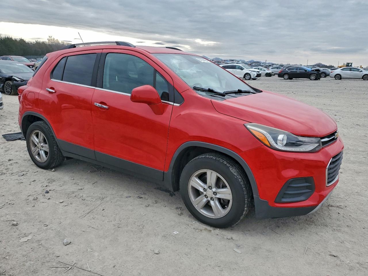 2017 CHEVROLET TRAX 1LT photo 4