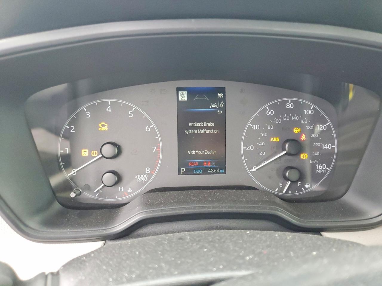 2025 TOYOTA COROLLA CROSS L photo 9