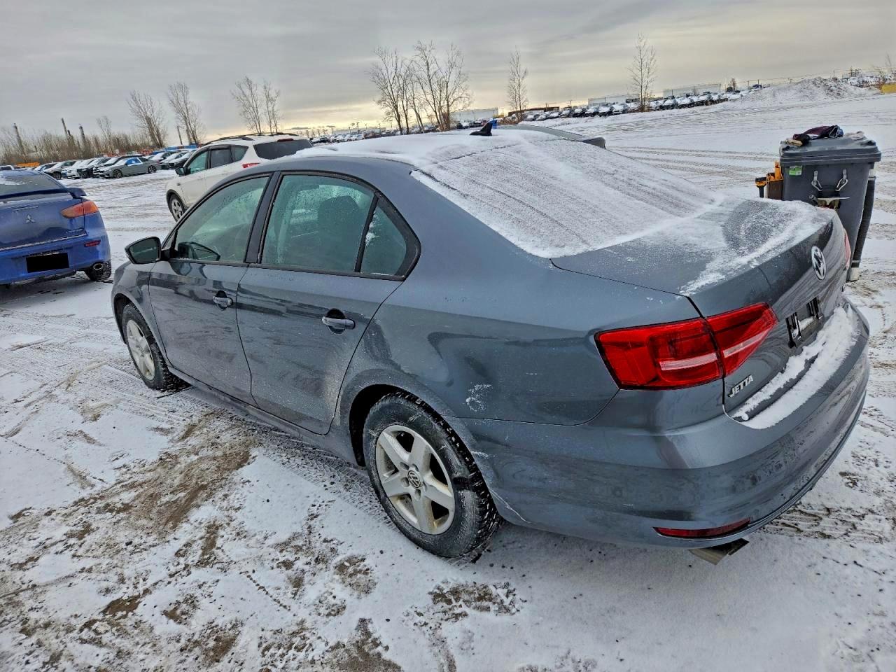 2015 VOLKSWAGEN JETTA SE photo 2