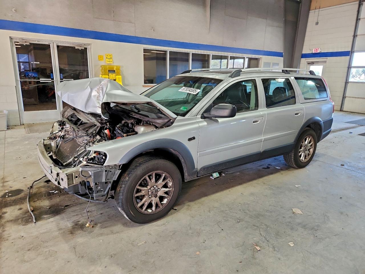 2005 VOLVO XC70