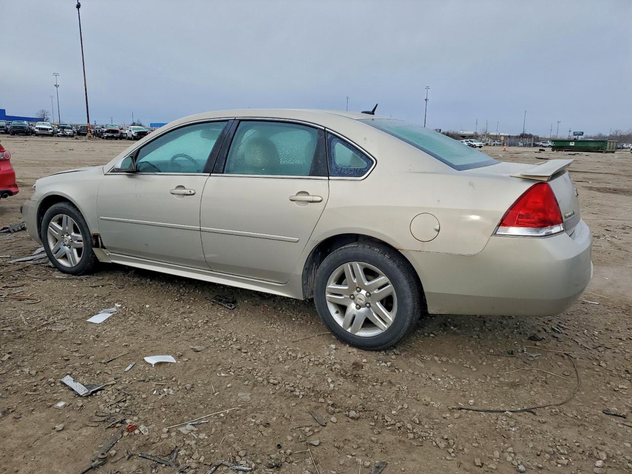 2011 CHEVROLET IMPALA LT photo 2