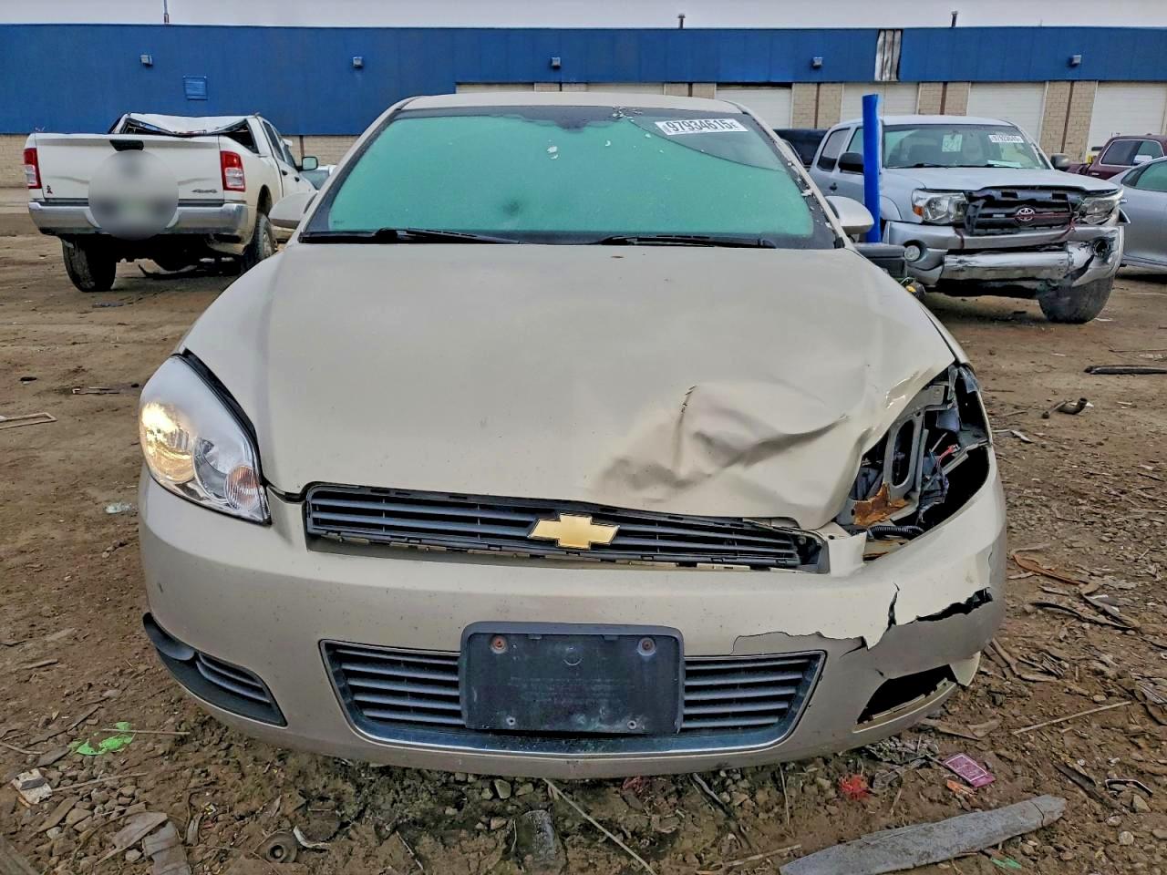 2011 CHEVROLET IMPALA LT photo 5