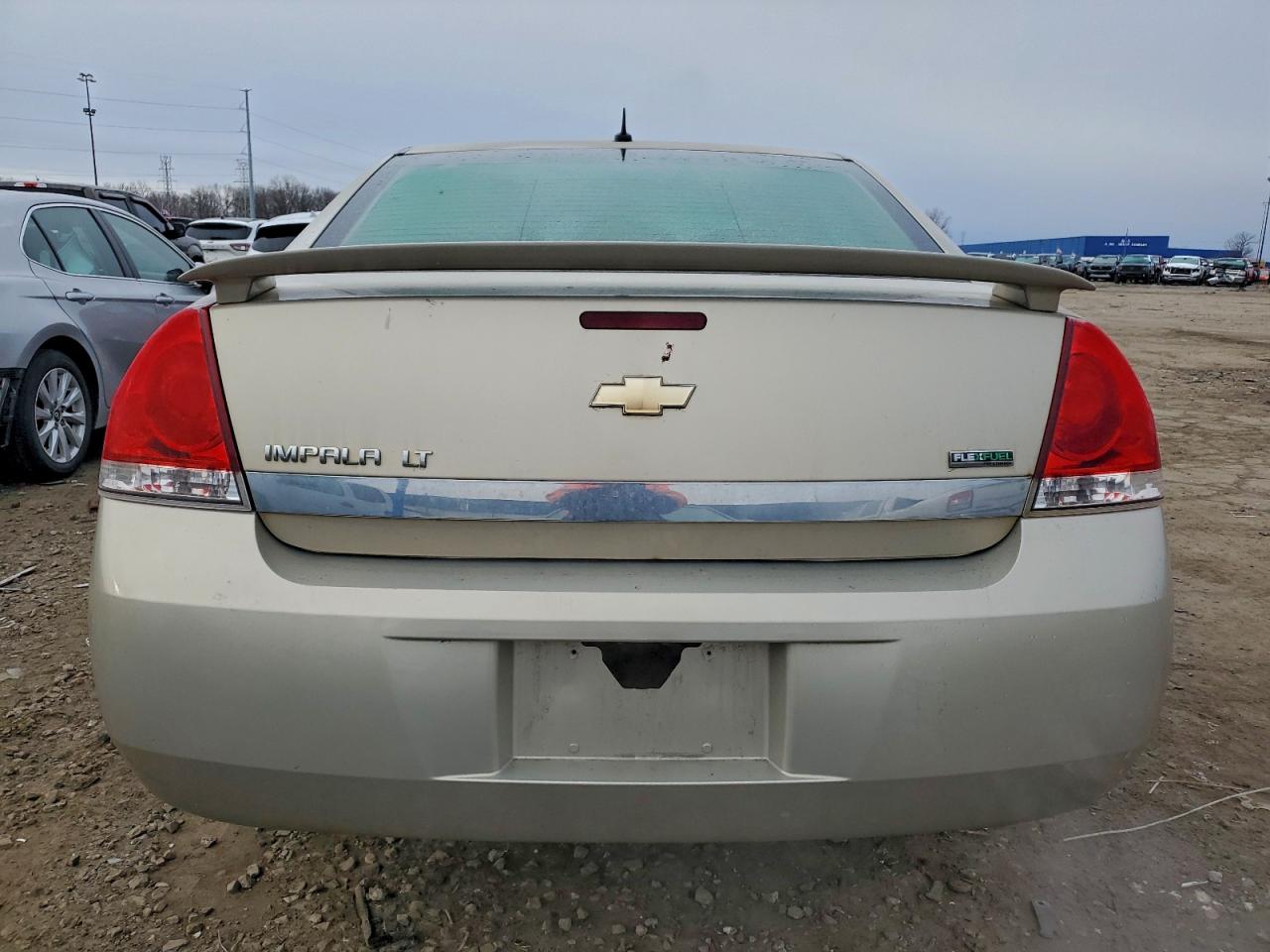 2011 CHEVROLET IMPALA LT photo 6