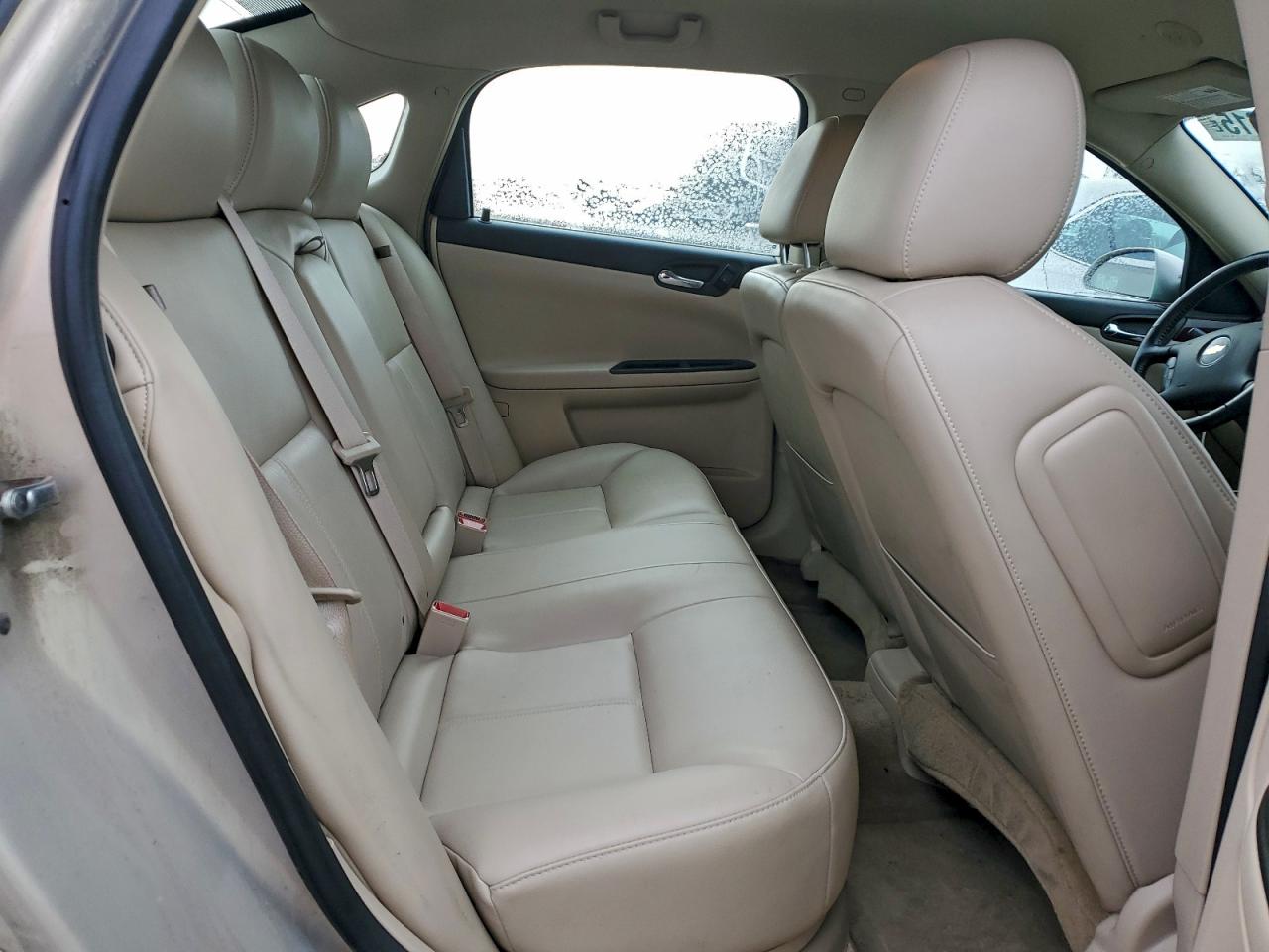 2011 CHEVROLET IMPALA LT photo 10