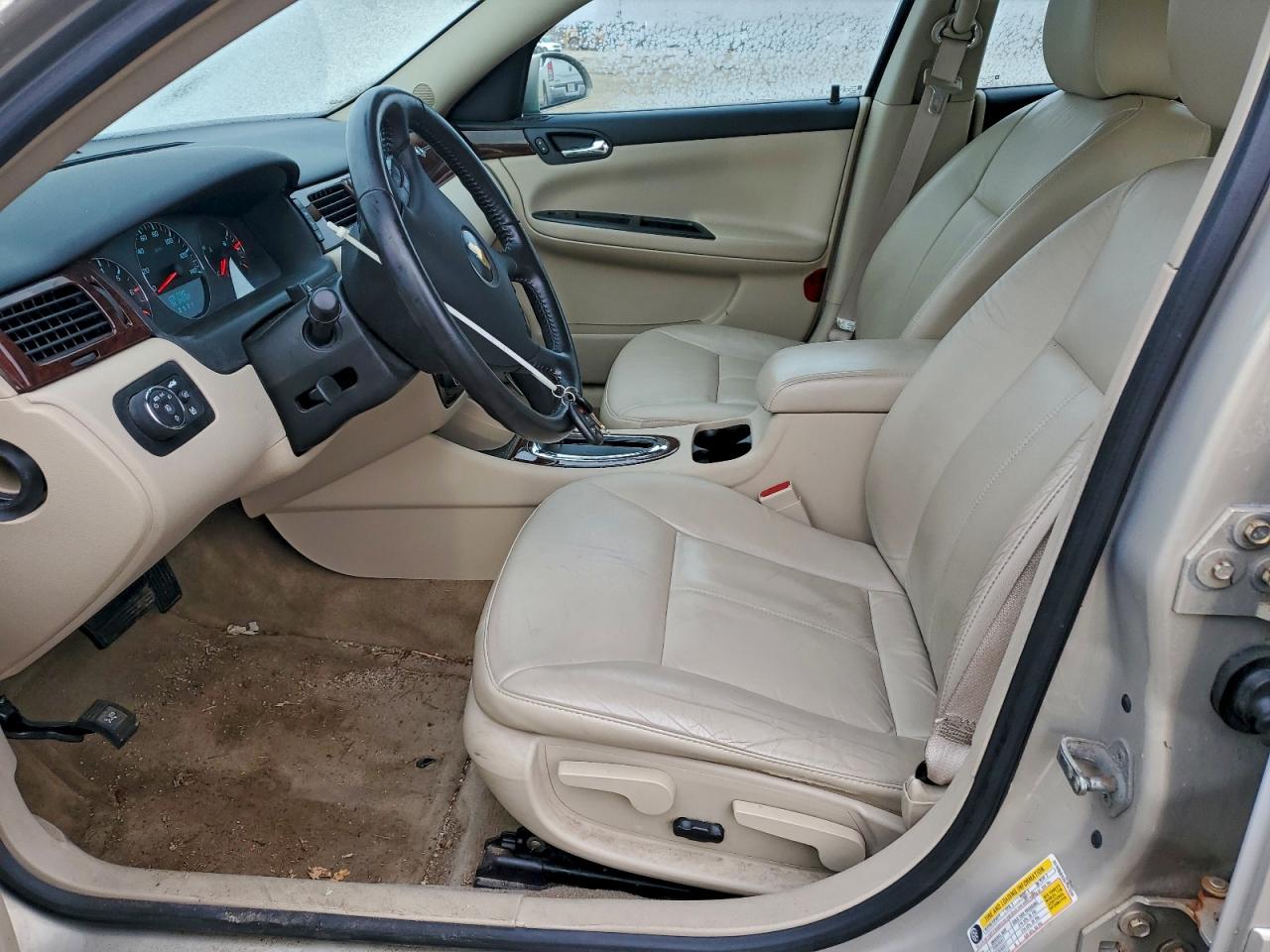 2011 CHEVROLET IMPALA LT photo 7