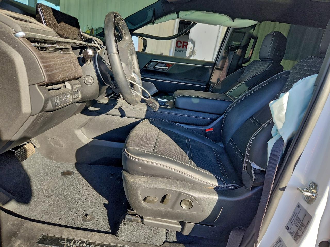 2025 GMC SIERRA DENALI photo 7