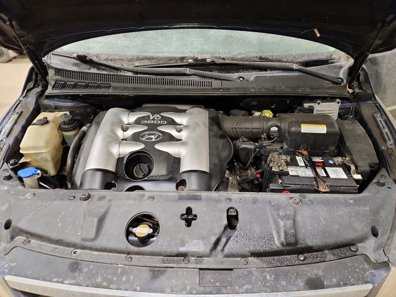 2007 HYUNDAI ENTOURAGE GLS photo 23
