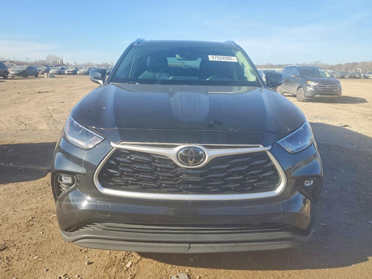 2021 TOYOTA HIGHLANDER XLE photo 9