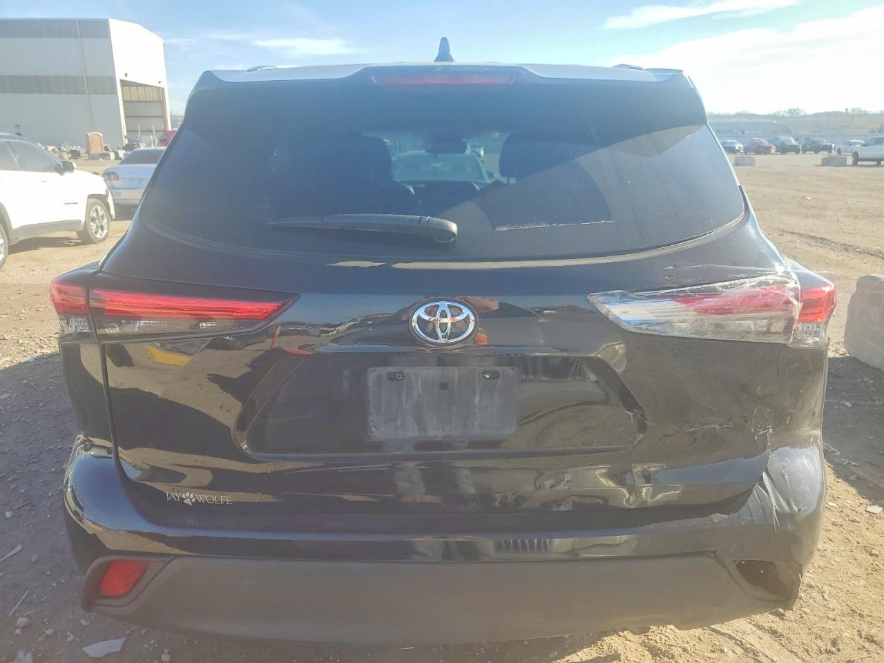 2021 TOYOTA HIGHLANDER XLE photo 11