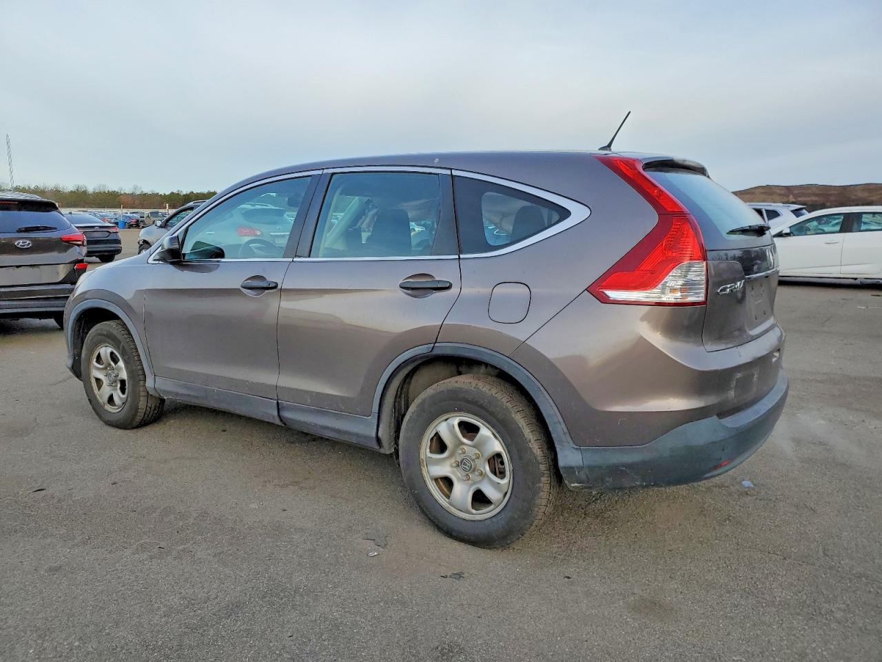 2013 HONDA CR-V LX photo 3