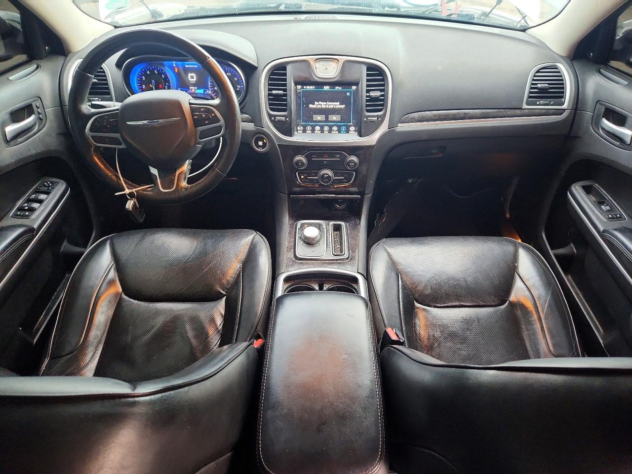 2019 CHRYSLER 300 LIMITED photo 8
