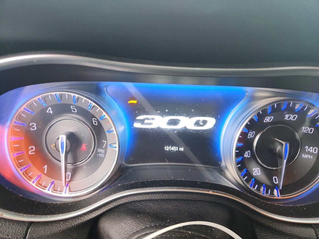 2019 CHRYSLER 300 LIMITED photo 9