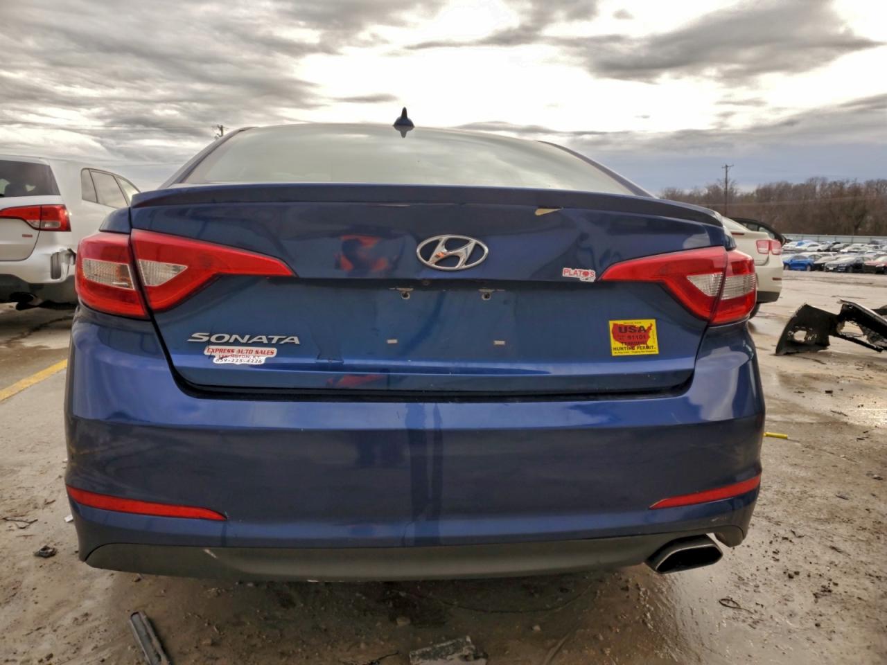 2017 HYUNDAI SONATA SE photo 6