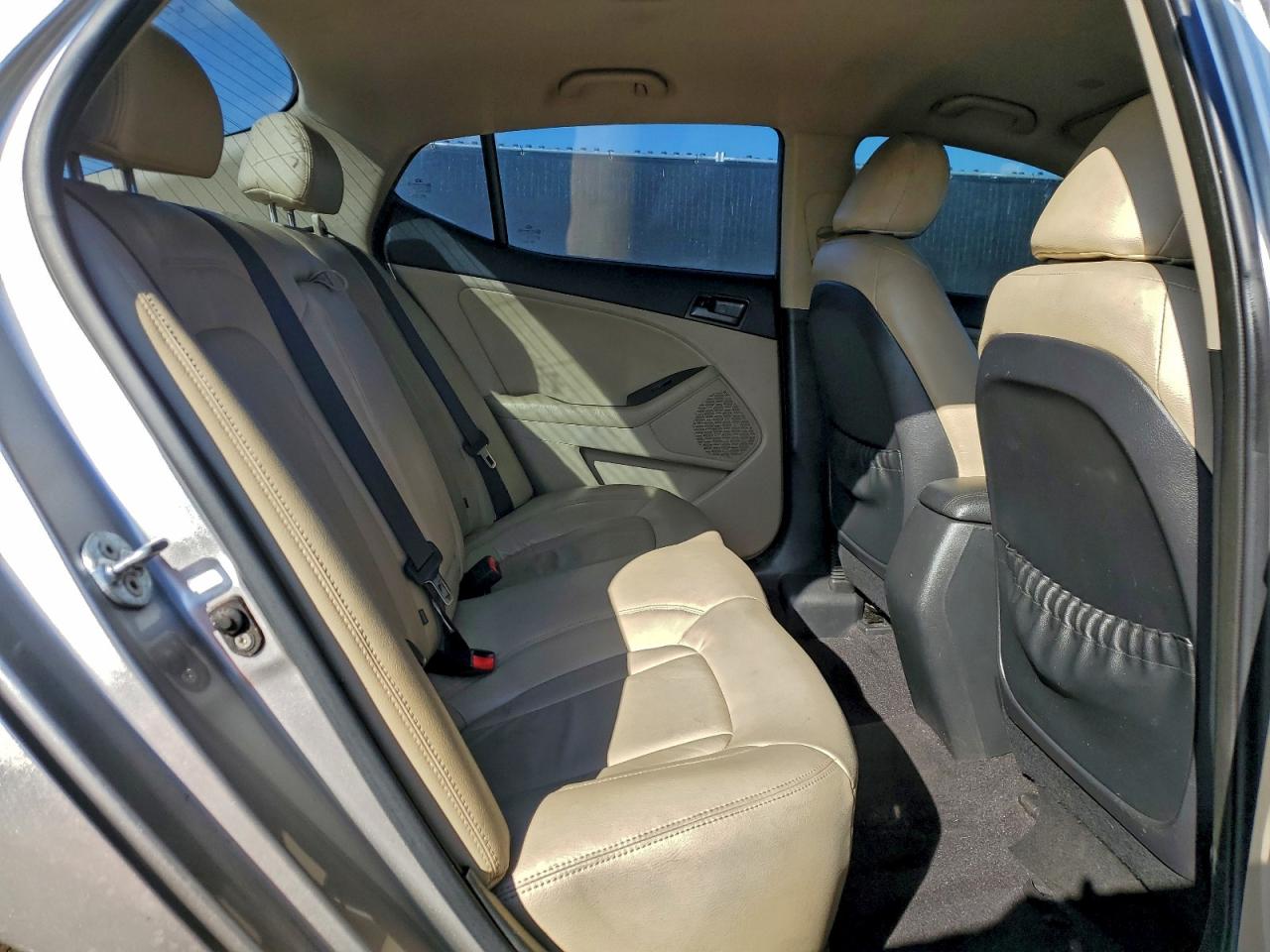 2011 KIA OPTIMA LX photo 19