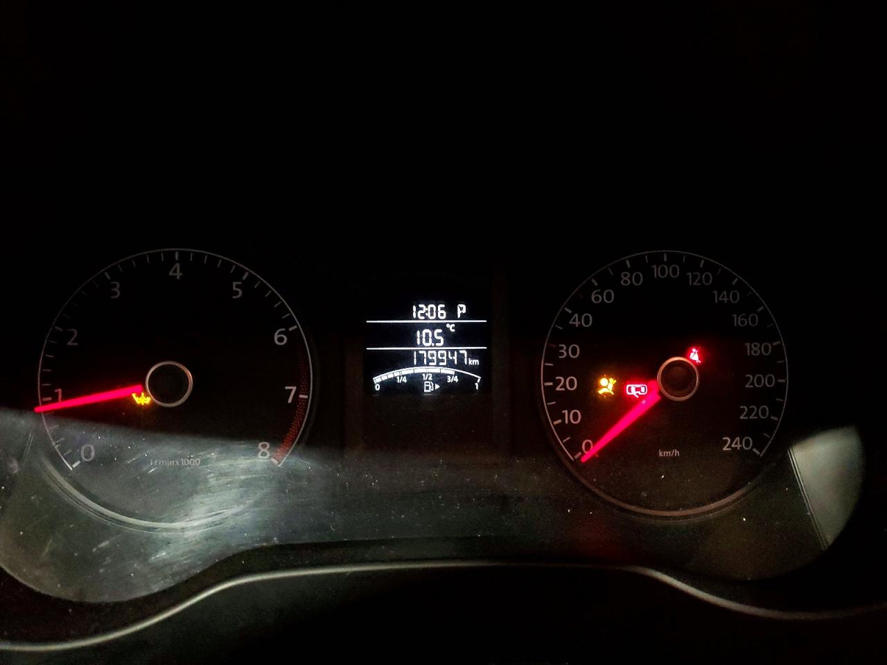 2014 VOLKSWAGEN JETTA BASE photo 9