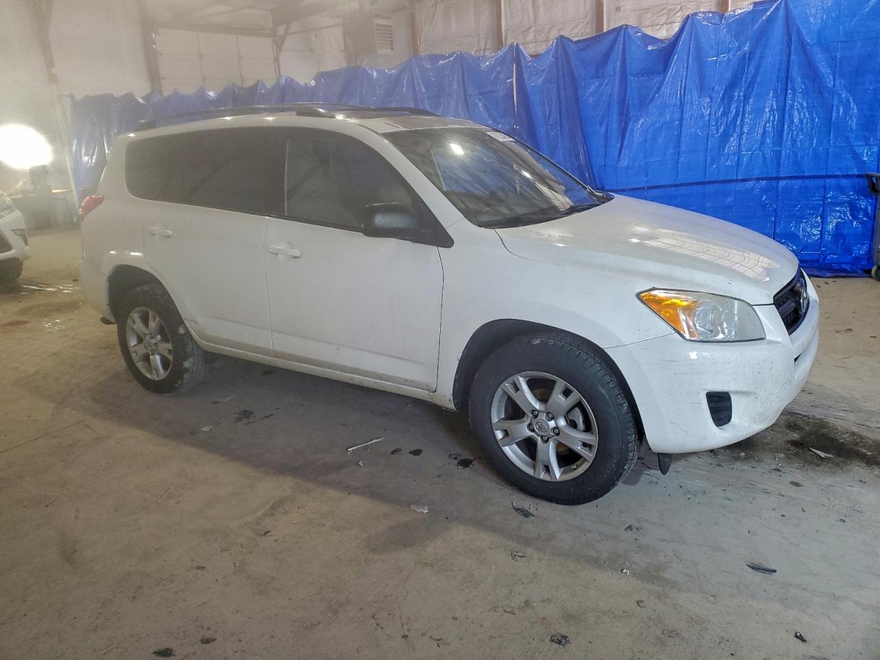 2011 TOYOTA RAV4 photo 4