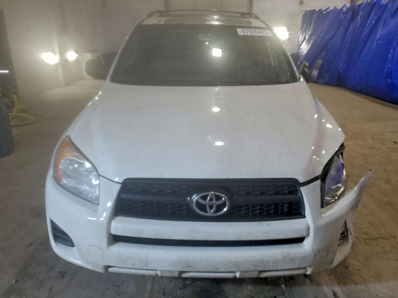 2011 TOYOTA RAV4 photo 5