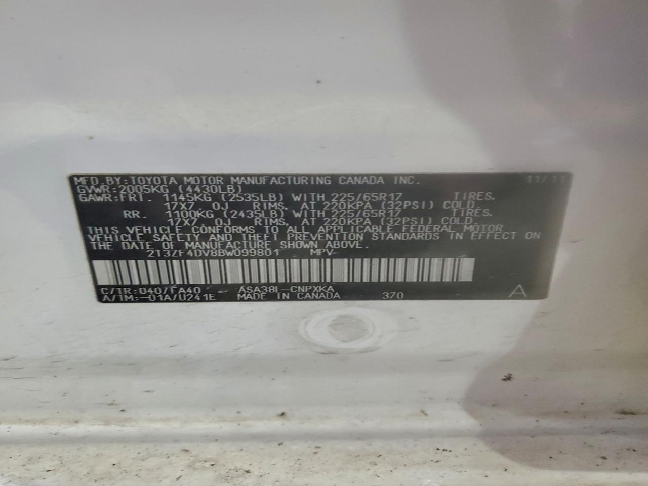 2011 TOYOTA RAV4 photo 13