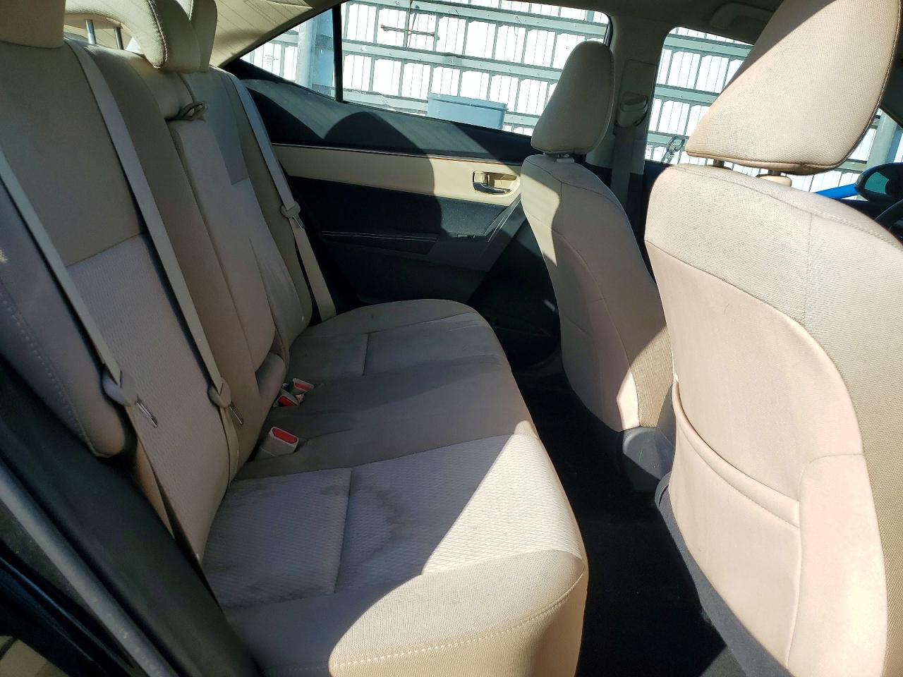 2016 TOYOTA COROLLA LE photo 19