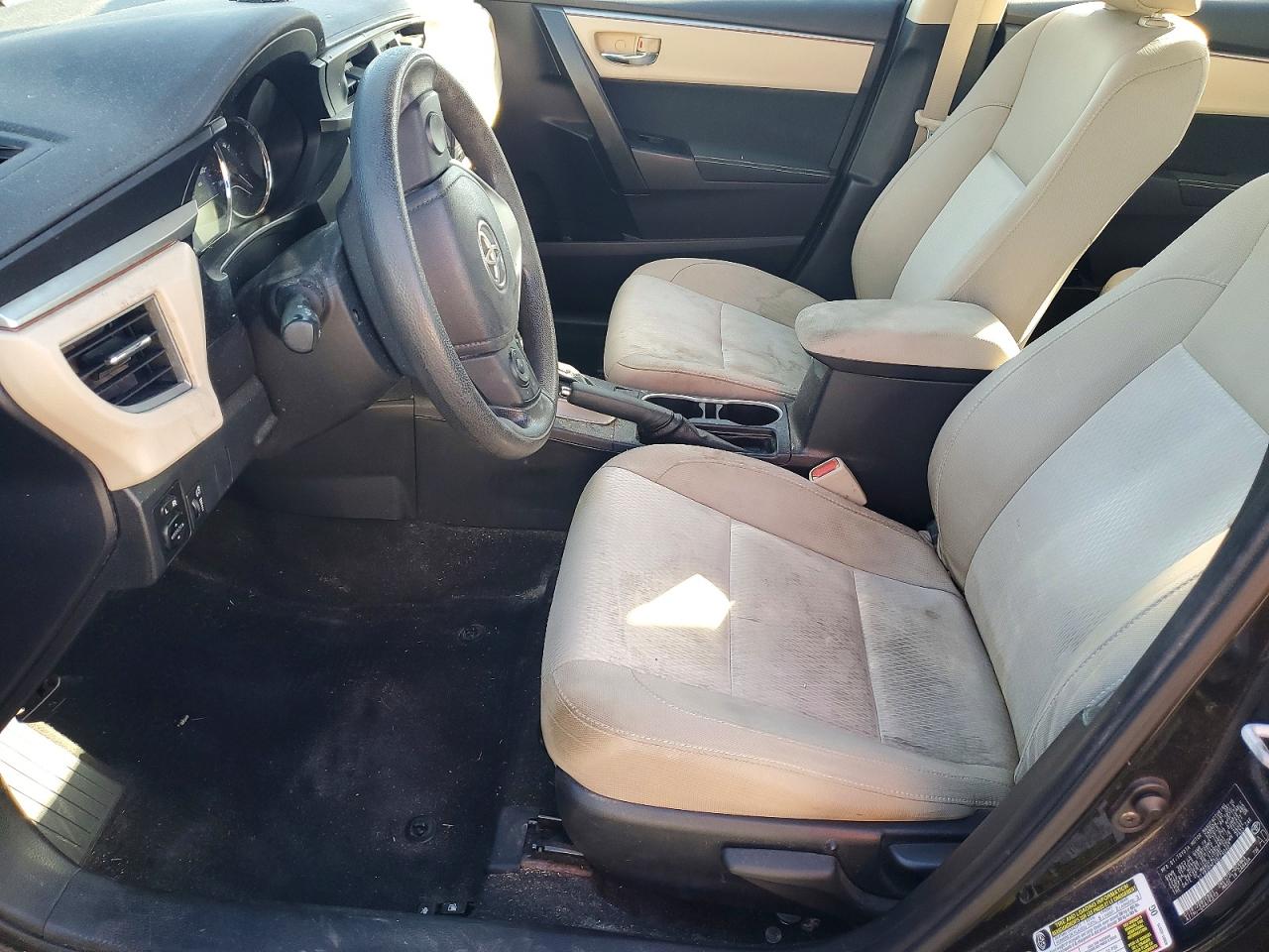 2016 TOYOTA COROLLA LE photo 13