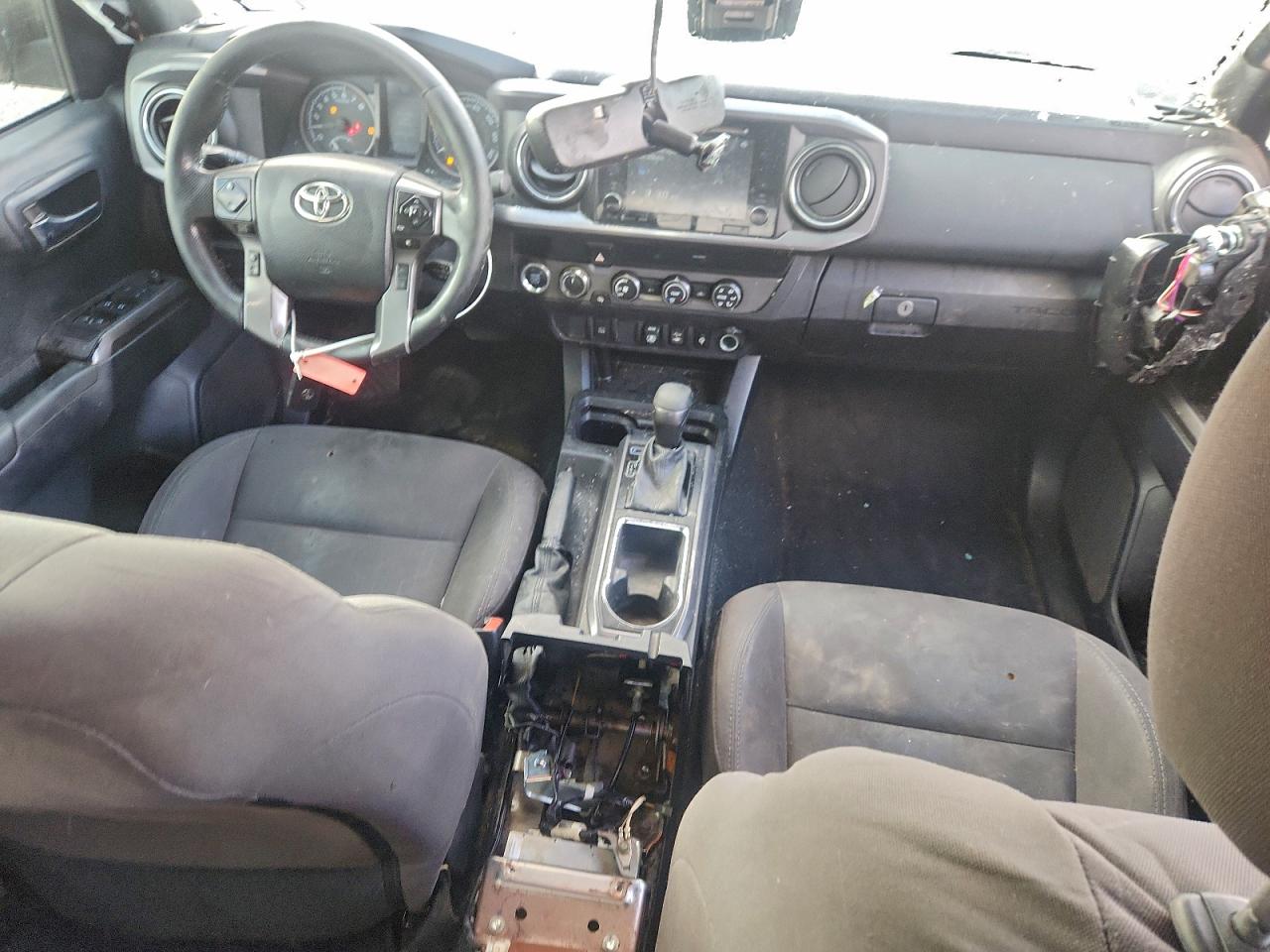 2019 TOYOTA TACOMA DOUBLE CAB photo 8